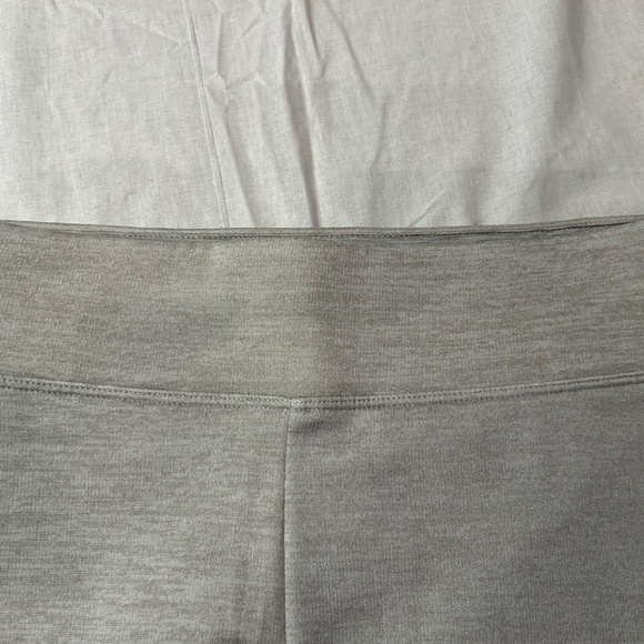 Grey Puma Kids’ Leggings - Size XL (14/16) - New Without Tags - Picture 3 of 6